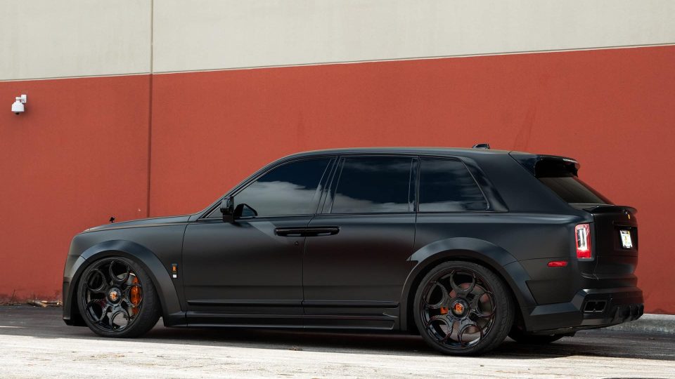 Novitec Cullinan | Diamond Black  | on Avant Garde AGL46 | Gloss Black