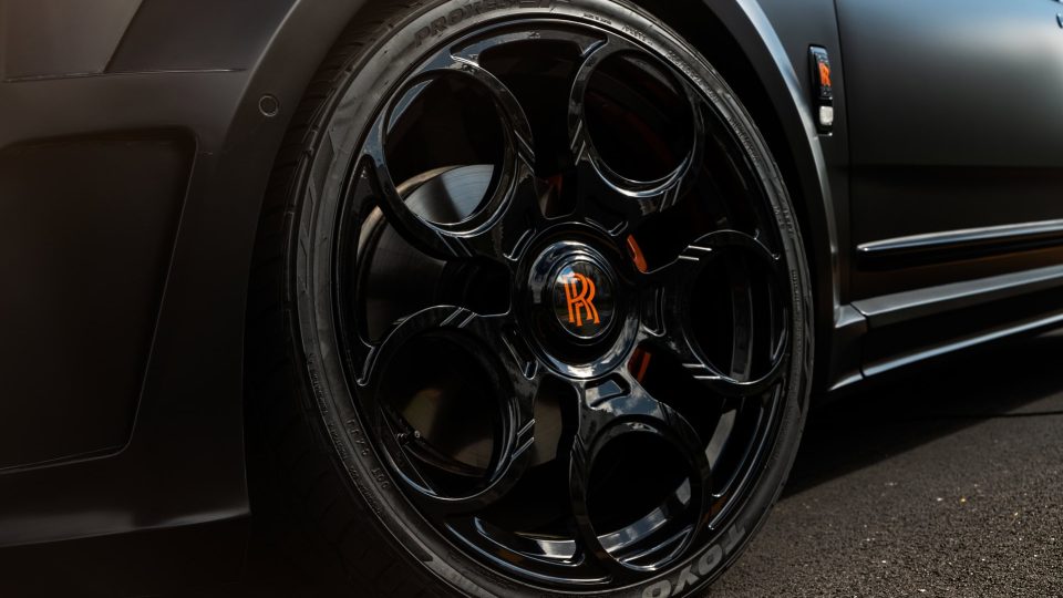 Novitec Cullinan | Diamond Black  | on Avant Garde AGL46 | Gloss Black