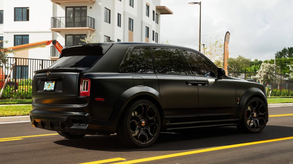 Novitec Cullinan | Diamond Black  | on Avant Garde AGL46 | Gloss Black