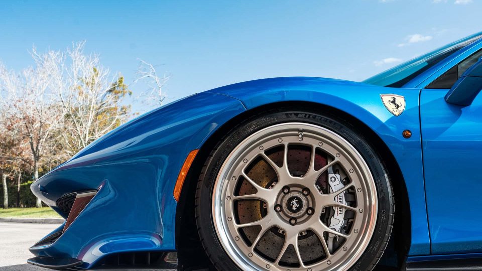 Ferrari 488 Pista | Blu Corza | on 1886 S014 | Satin White Gold