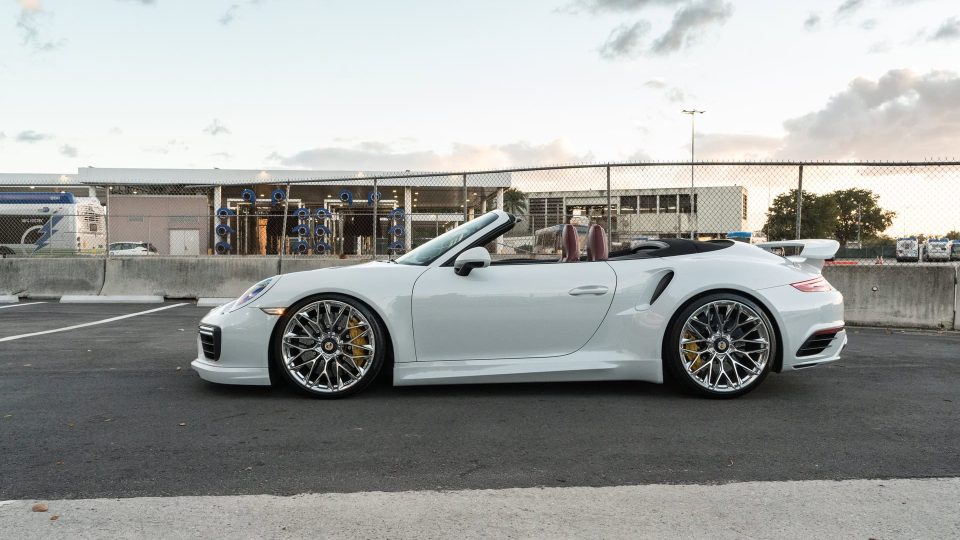 Porsche 991 Turbo S | Carerra White | on HRE P200 | Polished Clear