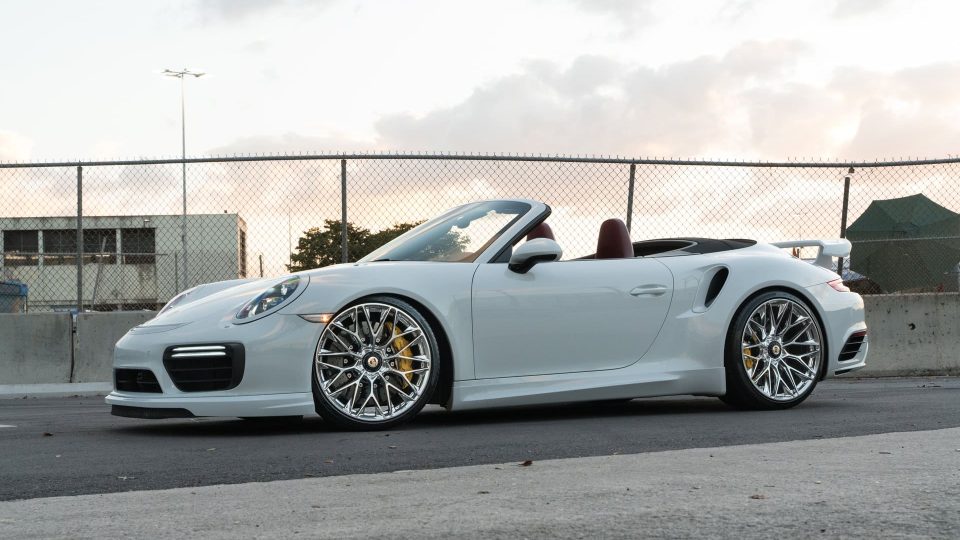 Porsche 991 Turbo S | Carerra White | on HRE P200 | Polished Clear