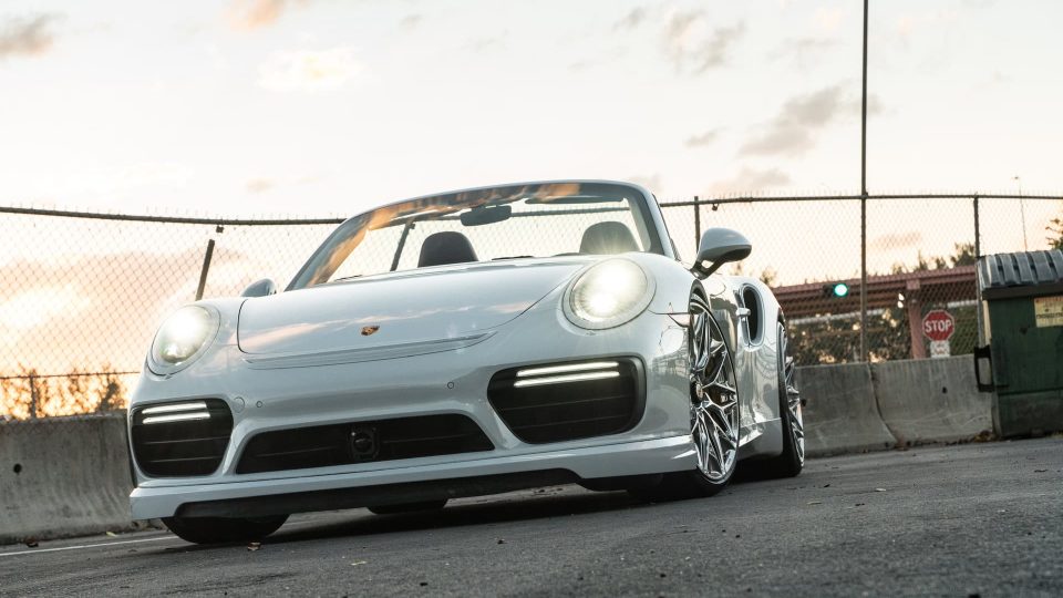 Porsche 991 Turbo S | Carerra White | on HRE P200 | Polished Clear