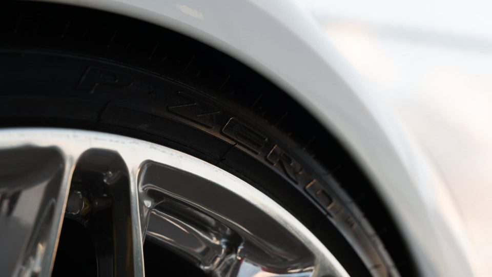 Porsche 991 Turbo S | Carerra White | on HRE P200 | Polished Clear