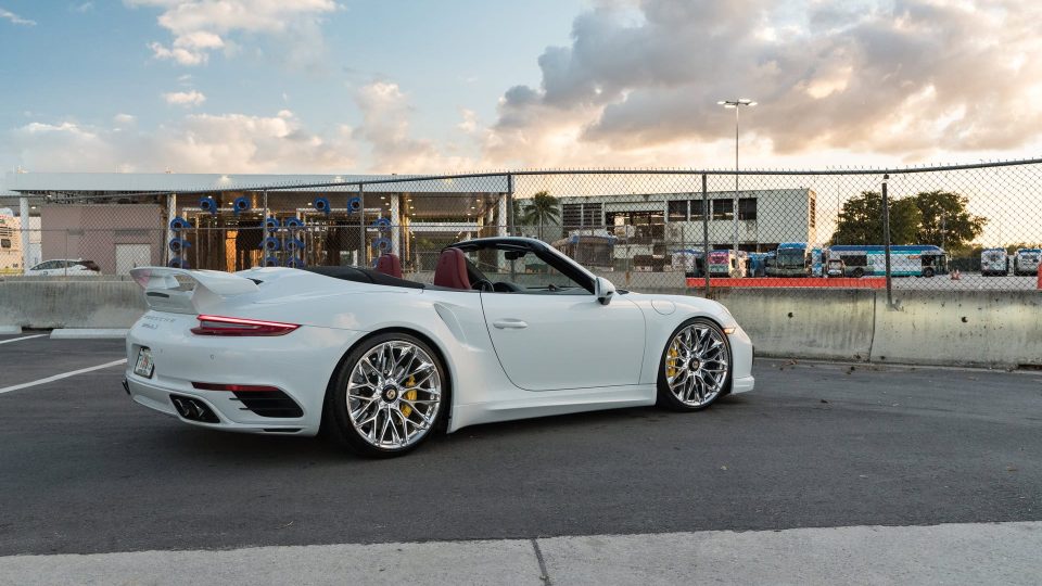 Porsche 991 Turbo S | Carerra White | on HRE P200 | Polished Clear