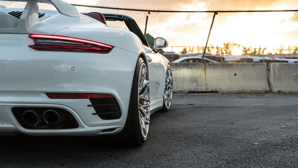 Porsche 991 Turbo S | Carerra White | on HRE P200 | Polished Clear