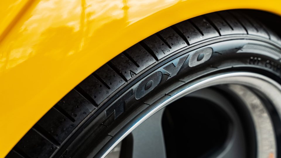 Porsche 997 Turbo | Signal Yellow | on HRE 527 FMR | Satin Charcoal