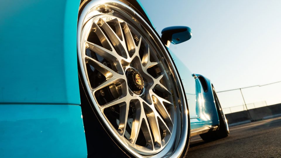Porsche 992.1 Turbo S | Riviera Blue| on HRE 520 FMR | Brushed Clear