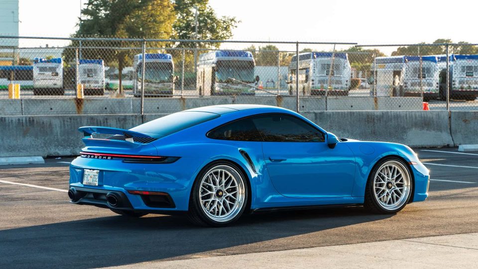 Porsche 992.1 Turbo S | Riviera Blue| on HRE 520 FMR | Brushed Clear