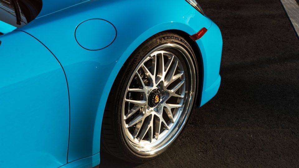 Porsche 992.1 Turbo S | Riviera Blue| on HRE 520 FMR | Brushed Clear