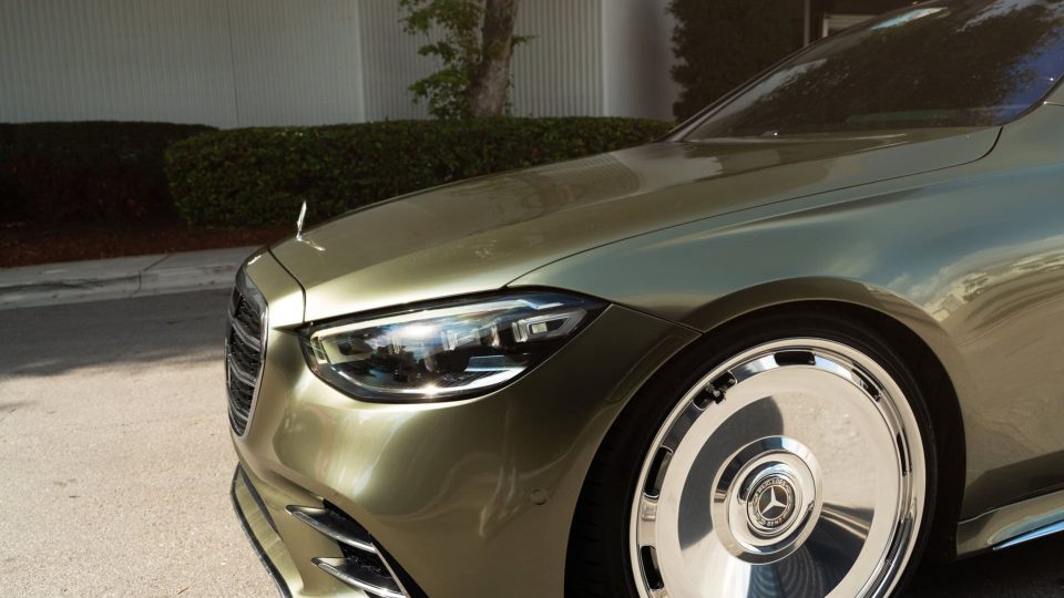 Merecedes Benz W223 S580 | on Avant Garde  AGL93 | Polished Clear