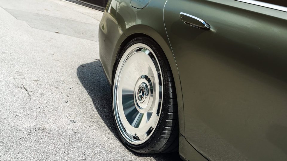 Merecedes Benz W223 S580 | on Avant Garde  AGL93 | Polished Clear