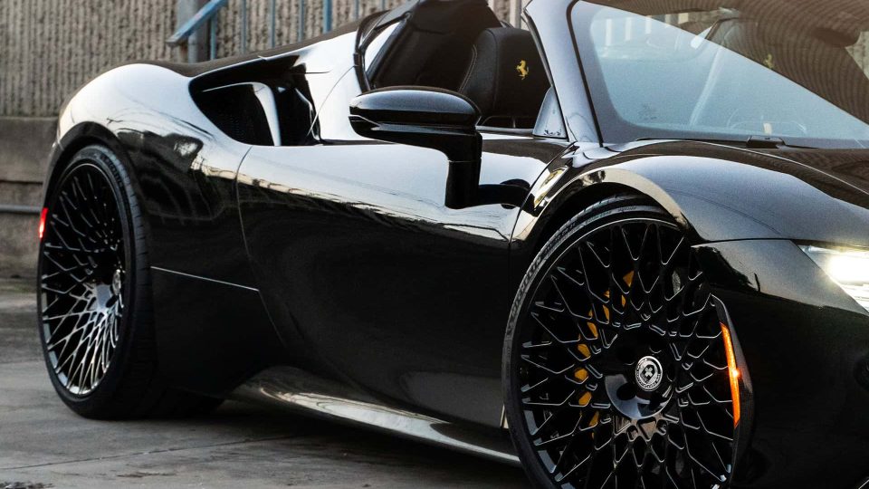 Ferrari SF90 | Nero | on HRE 501M | Gloss Black