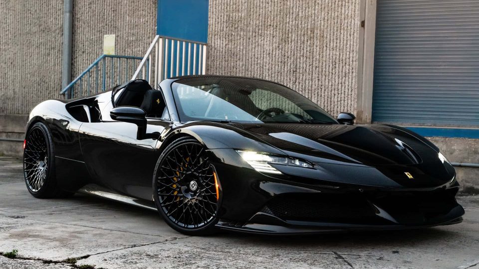 Ferrari SF90 | Nero | on HRE 501M | Gloss Black