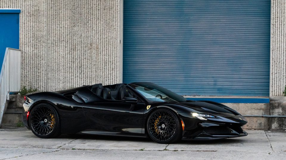 Ferrari SF90 | Nero | on HRE 501M | Gloss Black