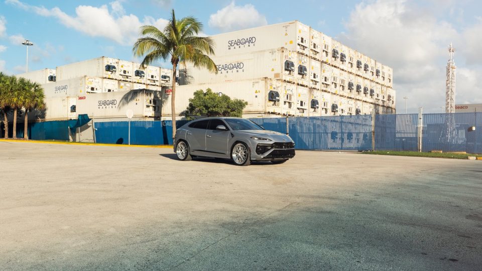 Lamborghini Urus SE | Grigio Nimbus | on 1886 S014 | Brushed Clear 