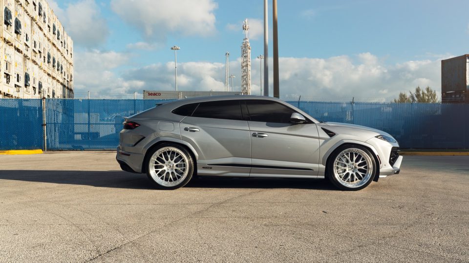 Lamborghini Urus SE | Grigio Nimbus | on 1886 S014 | Brushed Clear 