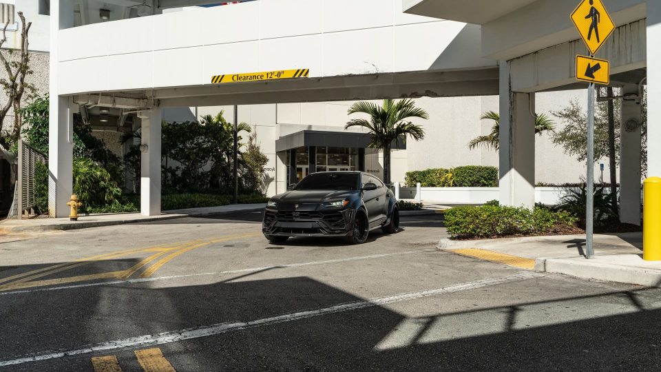 1016 Industries: Urus | Nero Noctis | on 1886 S009 | Satin Black
