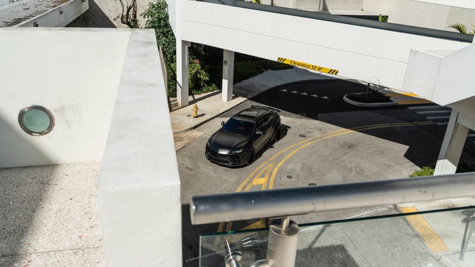 1016 Industries: Urus | Nero Noctis | on 1886 S009 | Satin Black