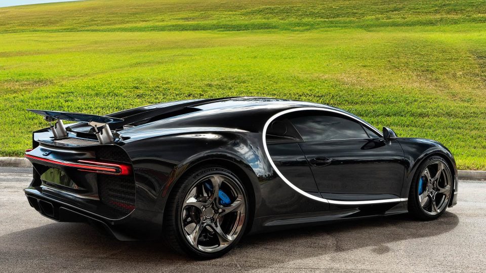 Bugatti Chiron | on ANRKY XR-105 | Mirror Polished Smoke