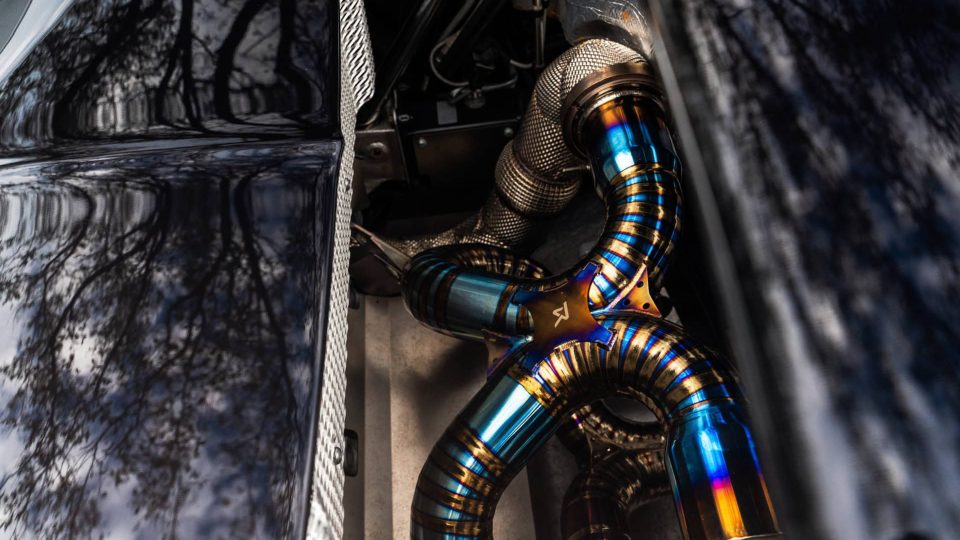 Bugatti Veyron | on ANRKY S1-X0 | Frozen Polished Clear