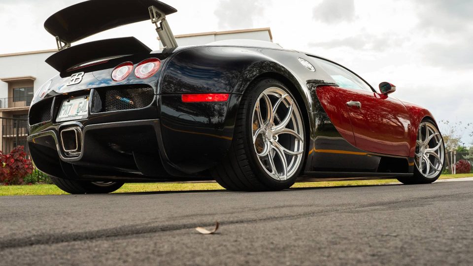 Bugatti Veyron | on ANRKY S1-X0 | Frozen Polished Clear
