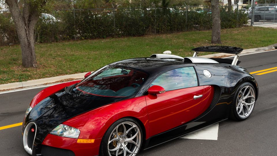 Bugatti Veyron | on ANRKY S1-X0 | Frozen Polished Clear