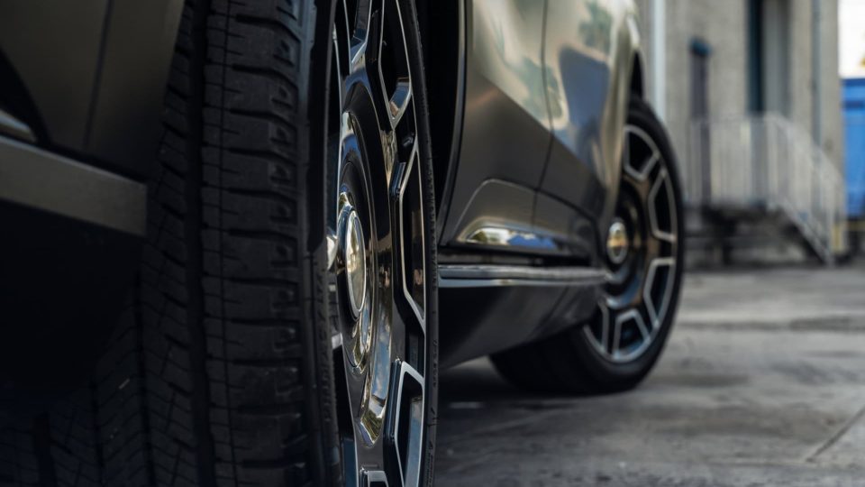 Cadillac Escalade iQ  | | on ANRKY RF-77 | Two Tone: Gloss Black Face + Brushed Windows 