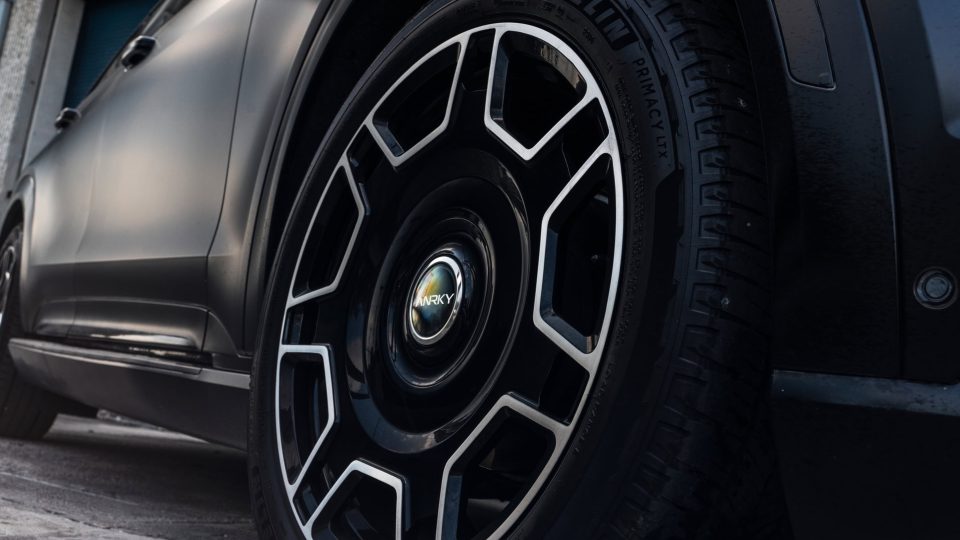 Cadillac Escalade iQ  | | on ANRKY RF-77 | Two Tone: Gloss Black Face + Brushed Windows 