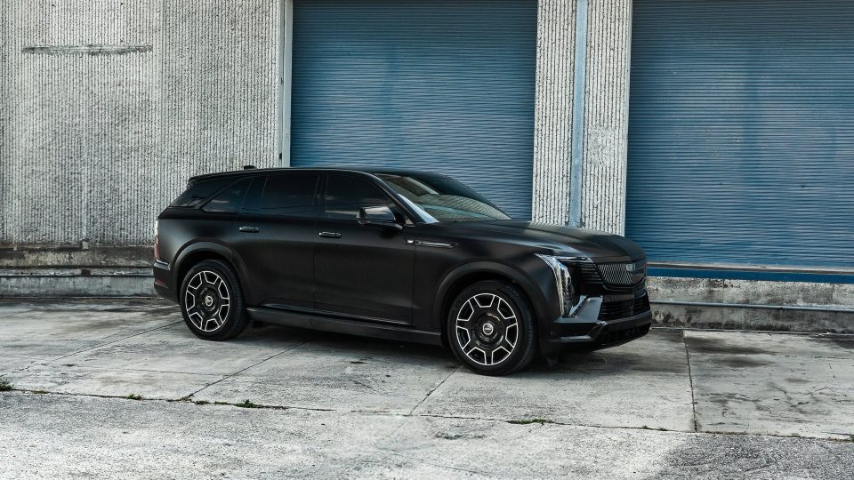 Cadillac Escalade iQ  | | on ANRKY RF-77 | Two Tone: Gloss Black Face + Brushed Windows 