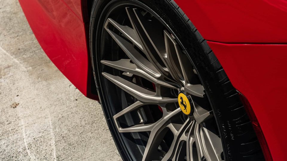 Novitec F8 Spider | Rosso Corsa | on ANRKY RS1.3 | Satin White Gold