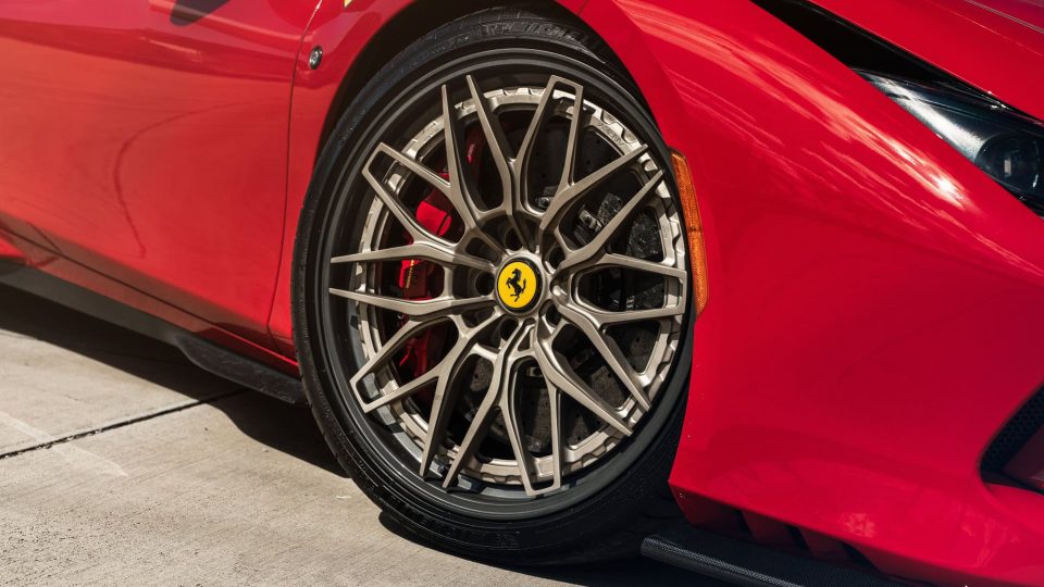 Novitec F8 Spider | Rosso Corsa | on ANRKY RS1.3 | Satin White Gold