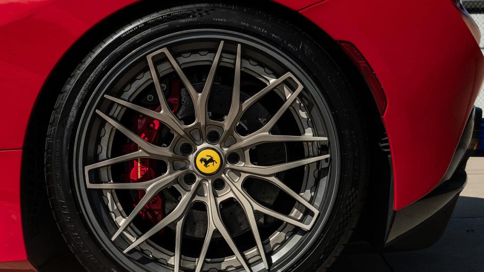Novitec F8 Spider | Rosso Corsa | on ANRKY RS1.3 | Satin White Gold