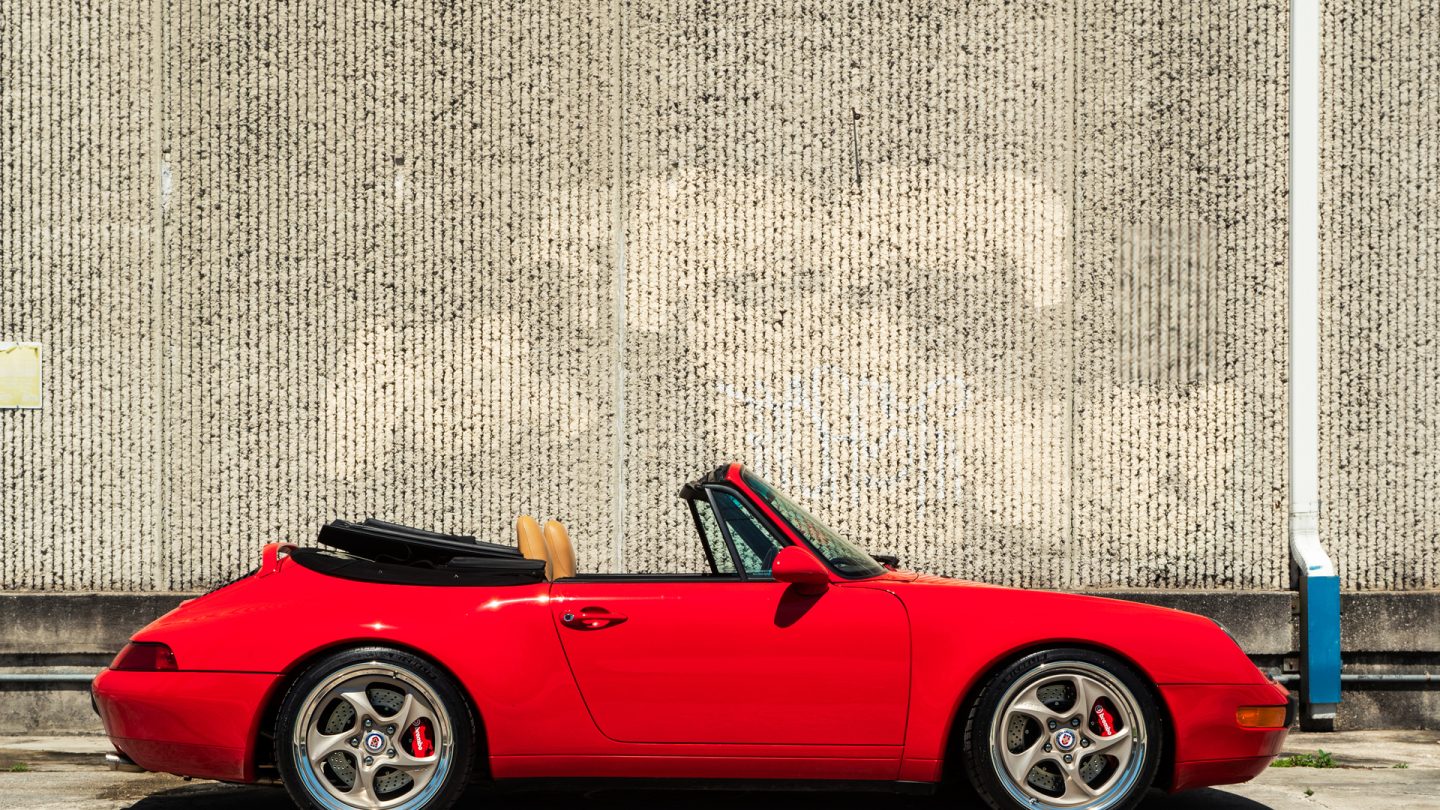 Porsche 993 Carrera Cabriolet on HRE 522