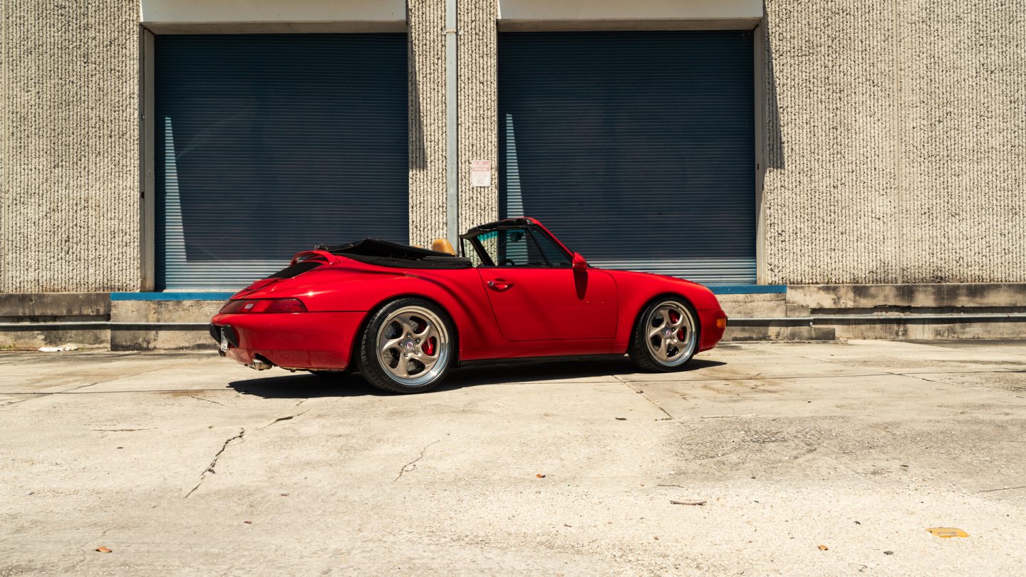 Porsche 993 Carrera Cabriolet on HRE 522