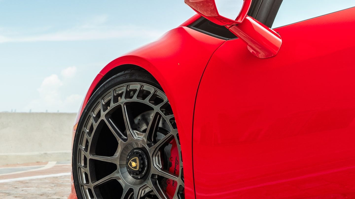 Lamborghini Huracan EVO on Avant Garde Wheels.
