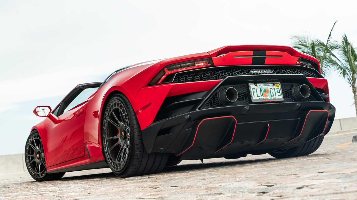 Lamborghini Huracan EVO on Avant Garde Wheels.