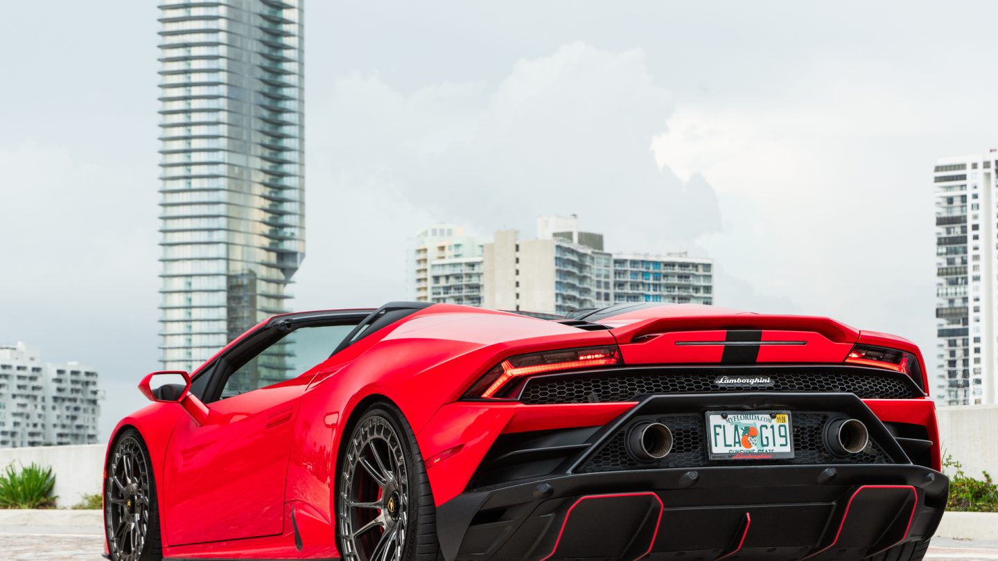 Lamborghini Huracan EVO on Avant Garde Wheels.