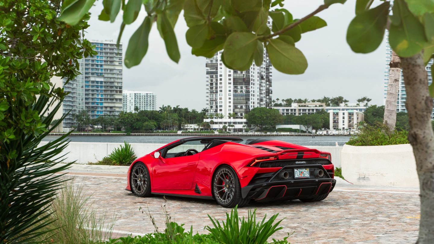 Lamborghini Huracan EVO on Avant Garde Wheels.