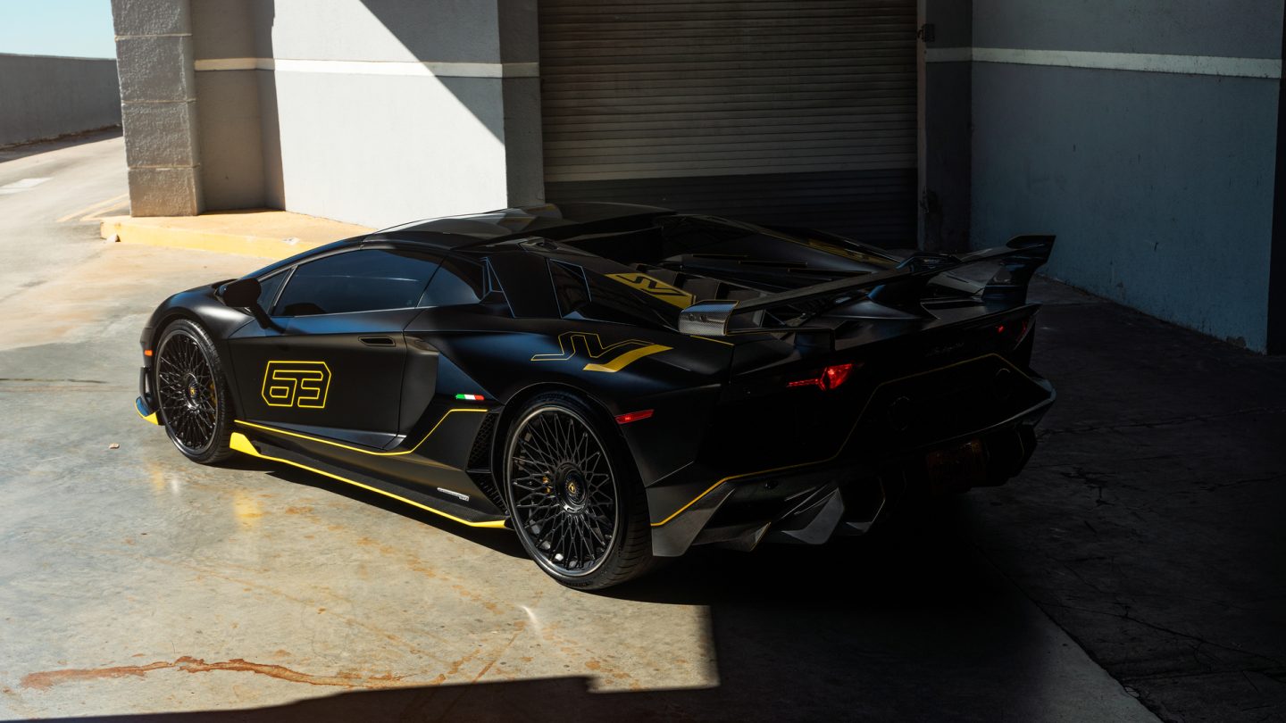 Lamborghini Aventador SVJ – RETROSeries RS7.3