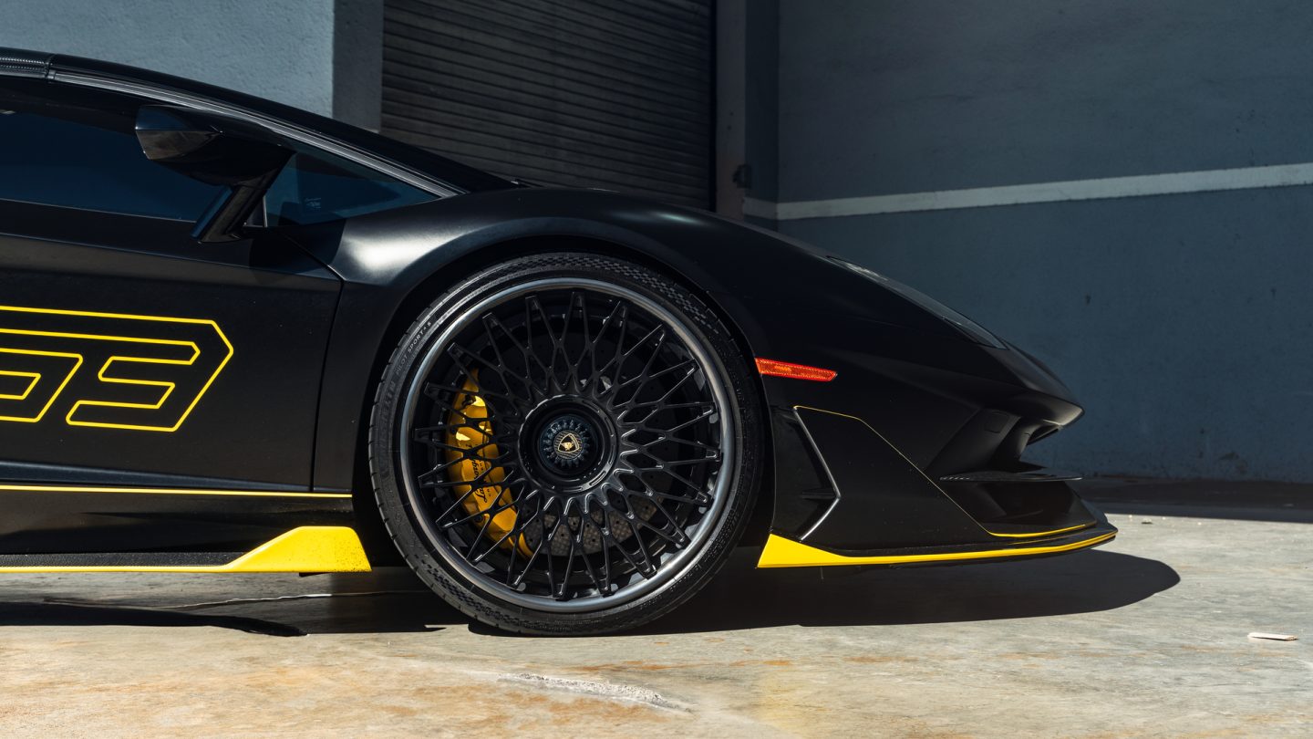 Lamborghini Aventador SVJ – RETROSeries RS7.3