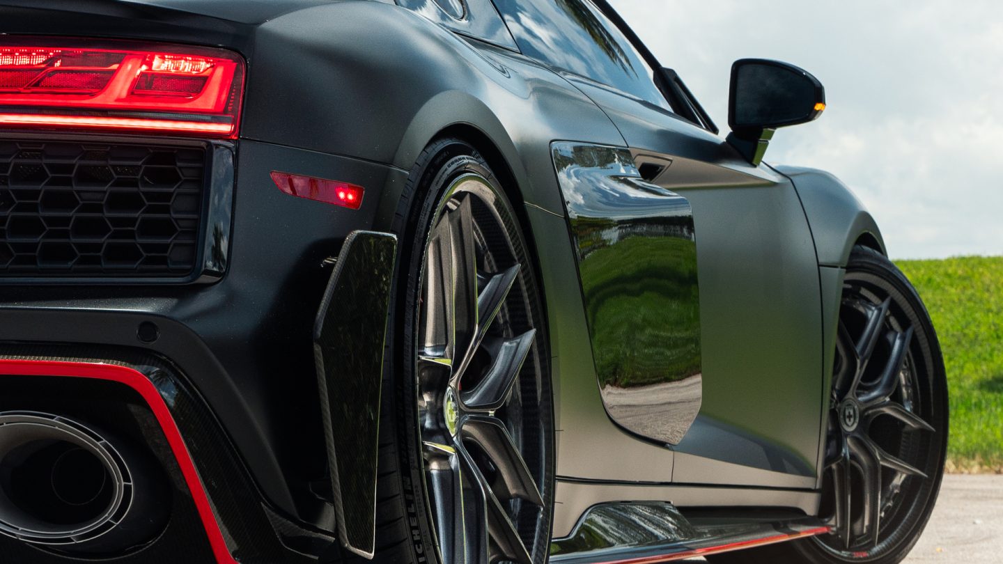 Audi R8 on HRE HX101 Carbon
