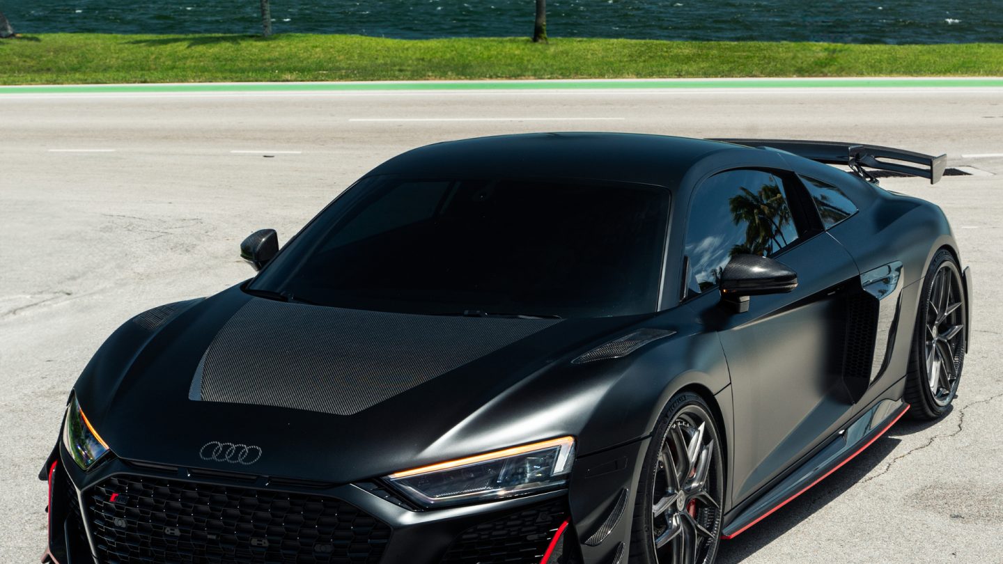 Audi R8 on HRE HX101 Carbon