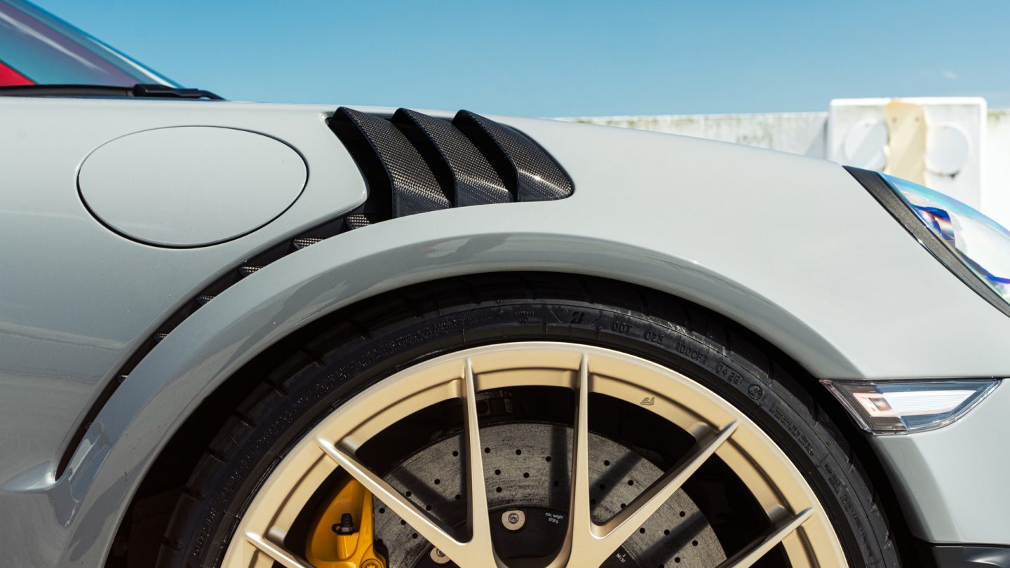 Porsche GT2 on IPE Wheels
