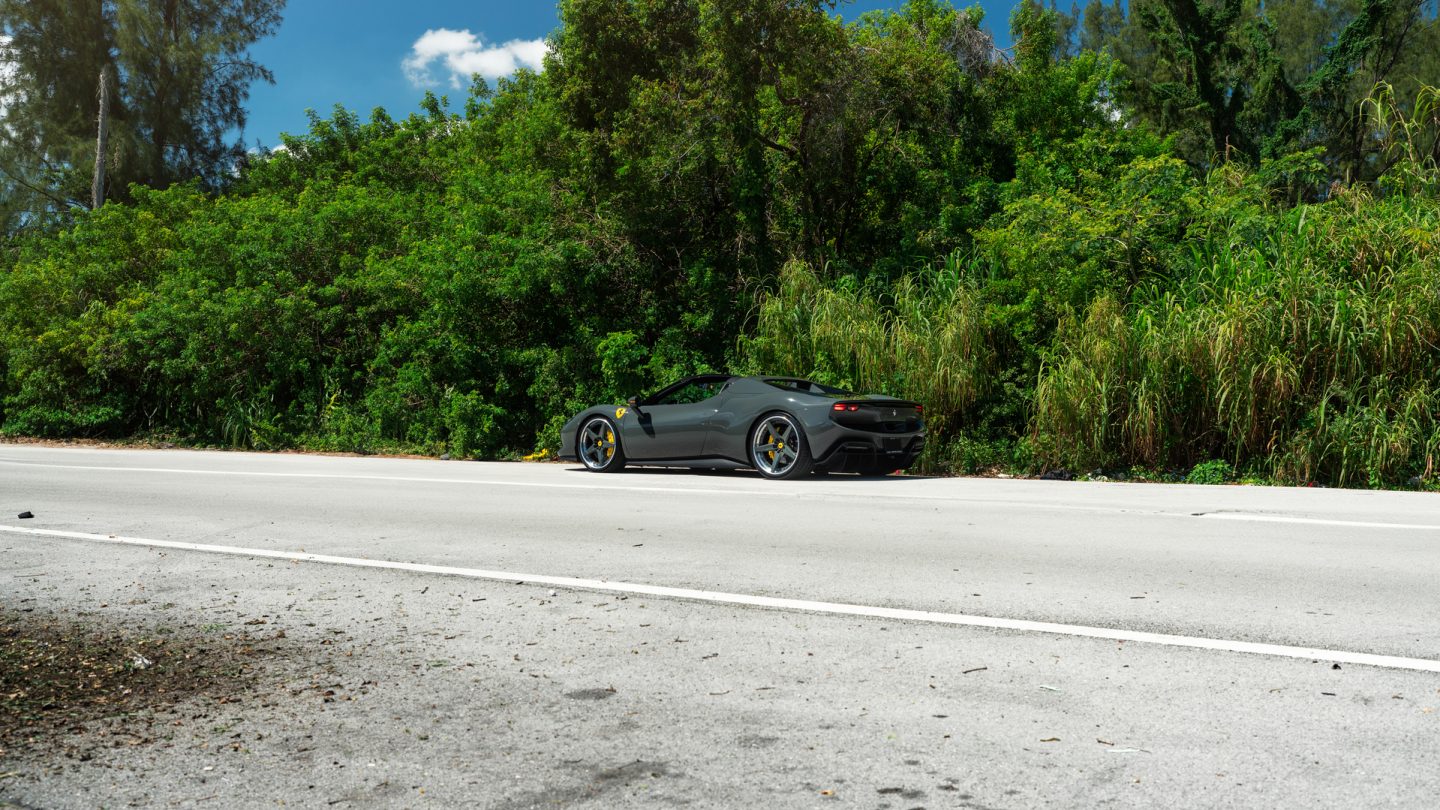 Ferrari 296 GTS on ANRKY RS5.3