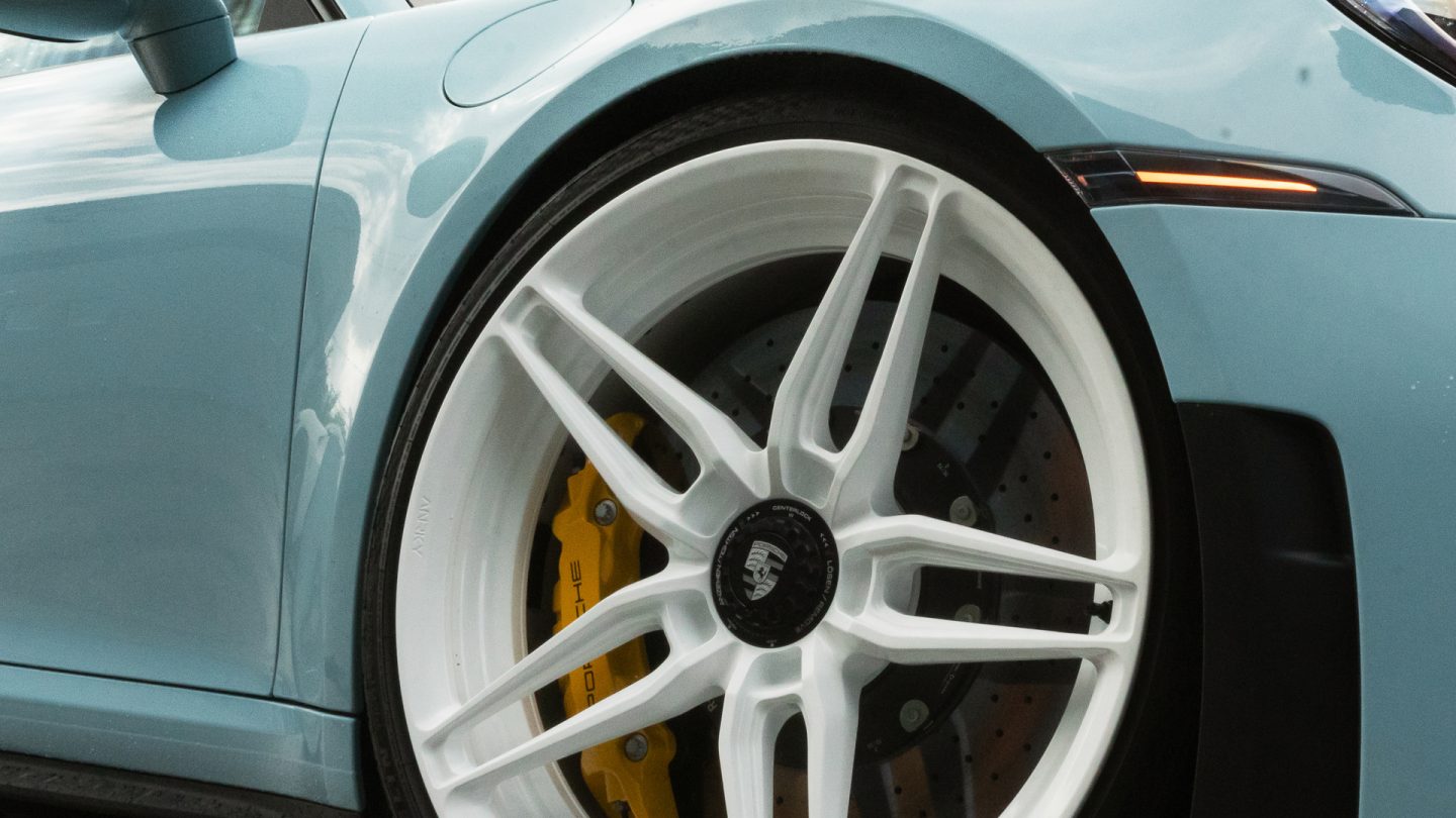 Porsche 992 GT3 Touring – AN27 SeriesTWO
