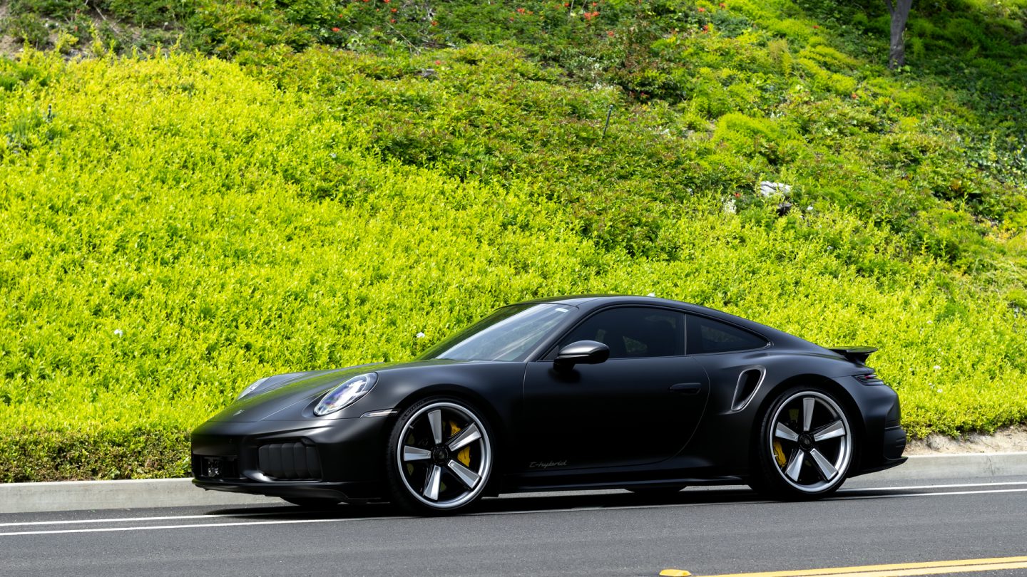 Porsche 992.2 Turbo on Anrky FU-5 