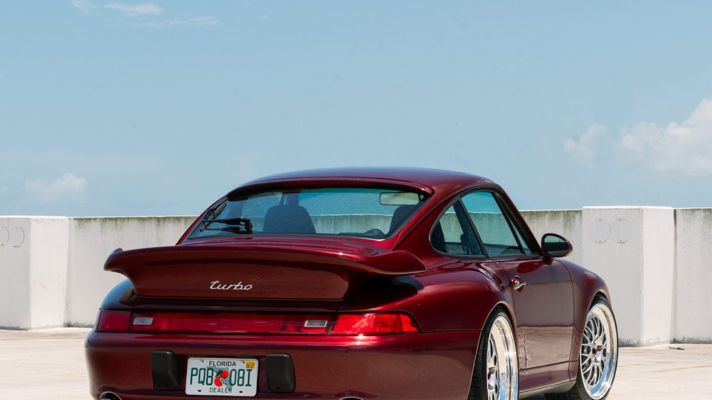 Porsche 993 Turbo on BBS E89