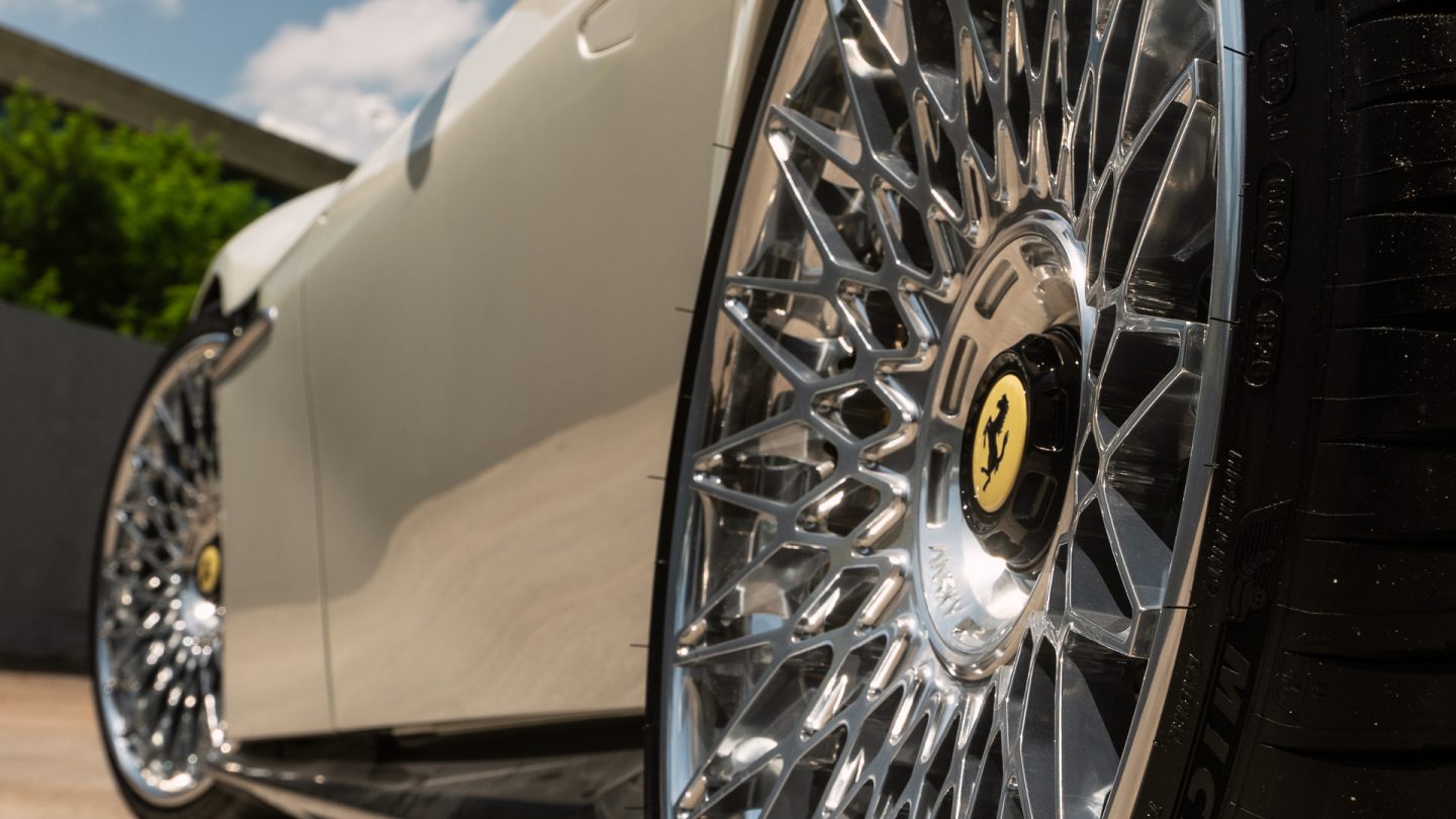 Ferrari 12cilindri on ANRKY Wheels