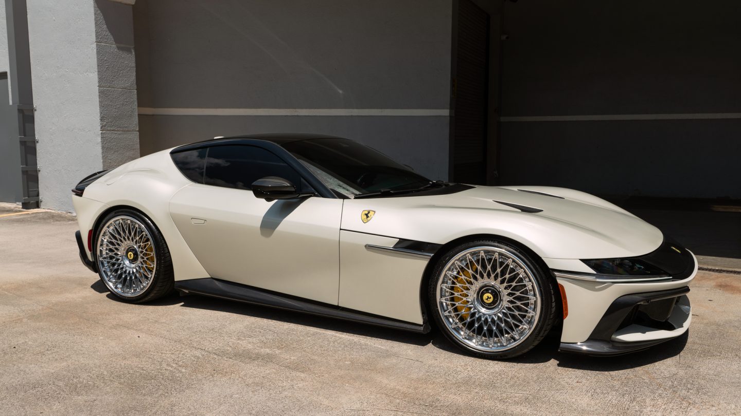 Ferrari 12cilindri on ANRKY Wheels
